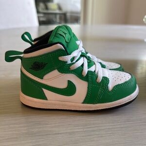 Jordan 1 Mid (TD) Lucky Green / Black-White - Size 7C